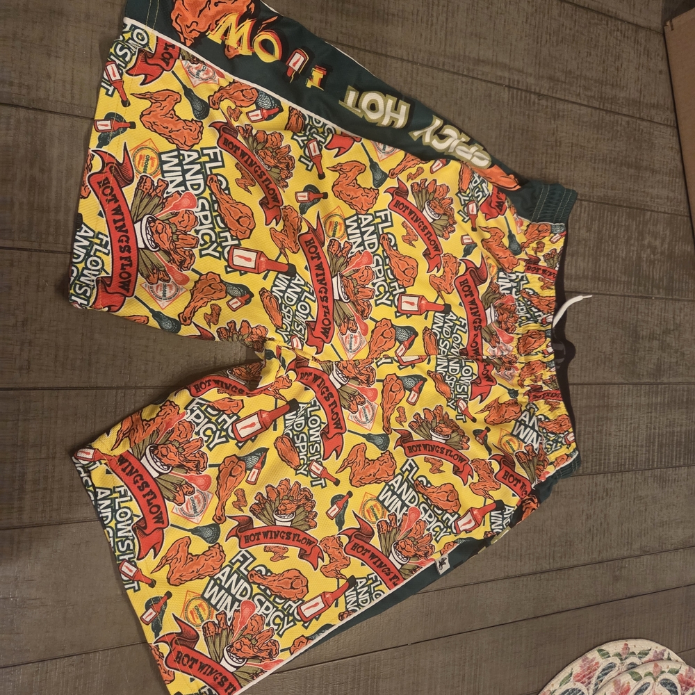 2 Pairs Flow Society Xl Yellow Graphic Kids  Shorts